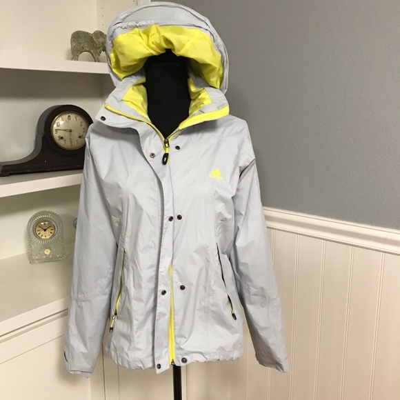 adidas Jackets & Blazers - EUC Adidas Outdoor Women's Rain Coat/Windbreaker